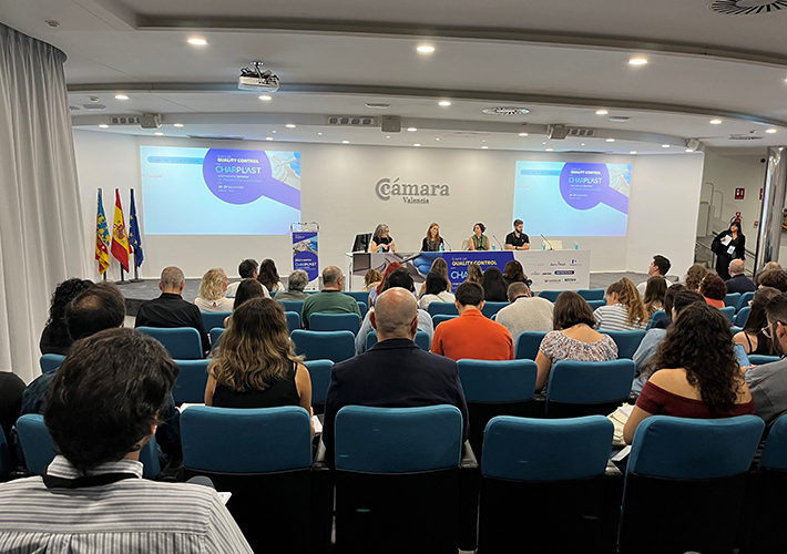 foto CHARPLAST reúne a un centenar de especialistas en caracterización de materiales plásticos en su primera edición internacional.